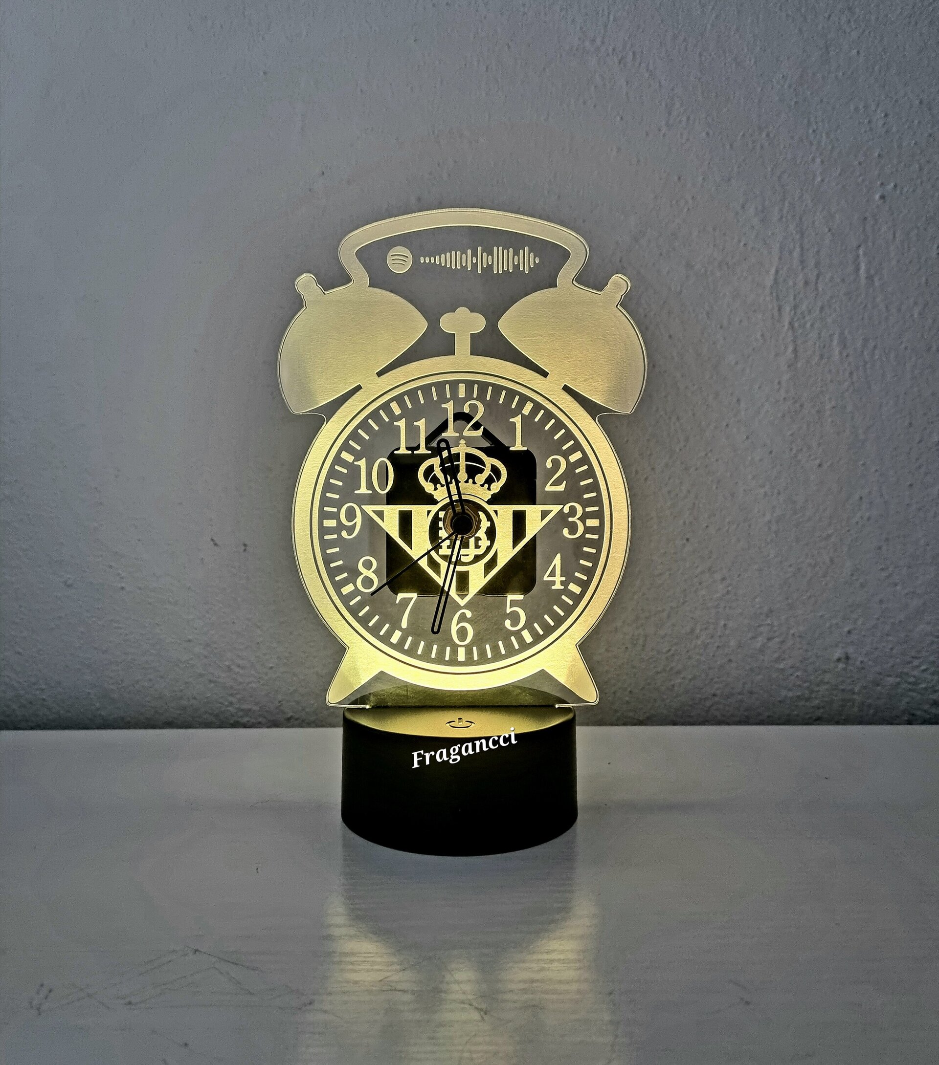 Lampara led 3d sobremesa con Escudo Futbol + Reloj + Himno Betis personalizable - 3