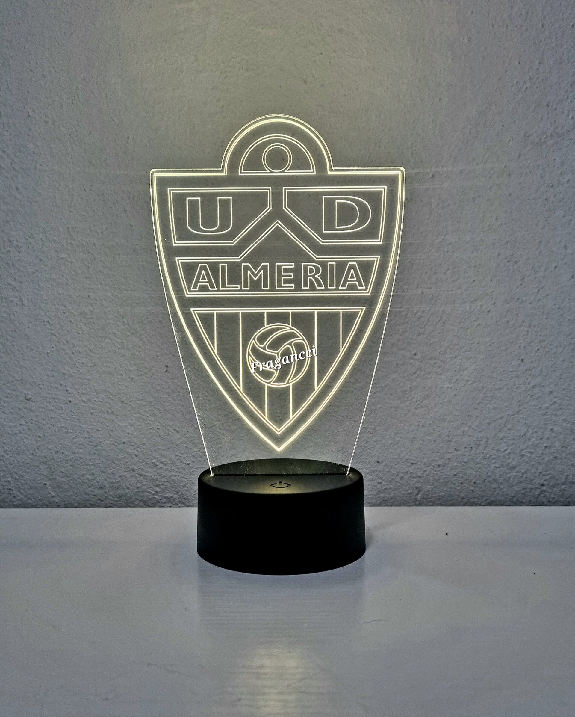 Lampara led 3d Escudo Futbol Almería personalizable, Lámpara led sobremesa - 3