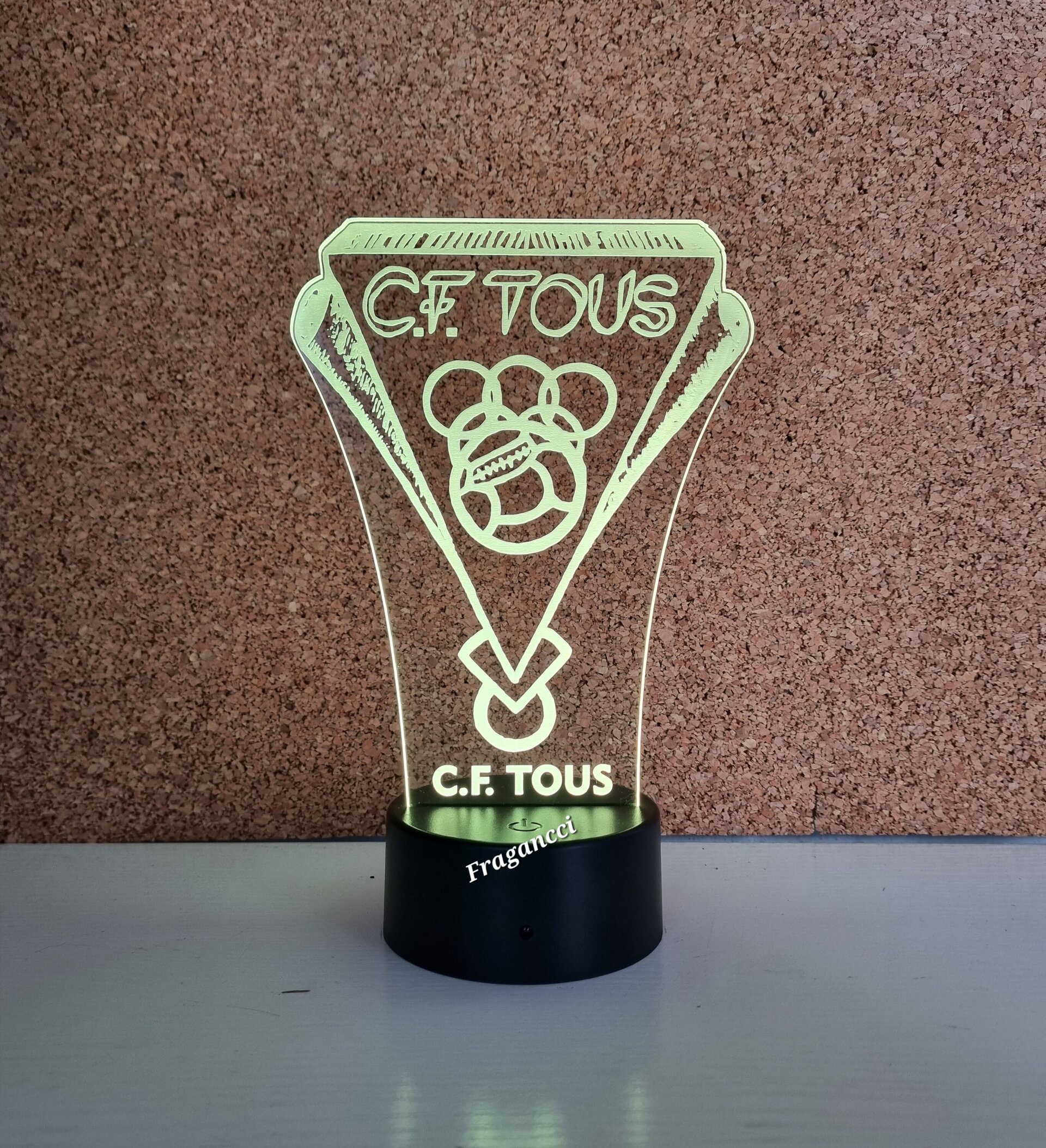 Lampara led 3d sobremesa con Escudo Futbol C.F. Tous personalizable - 3
