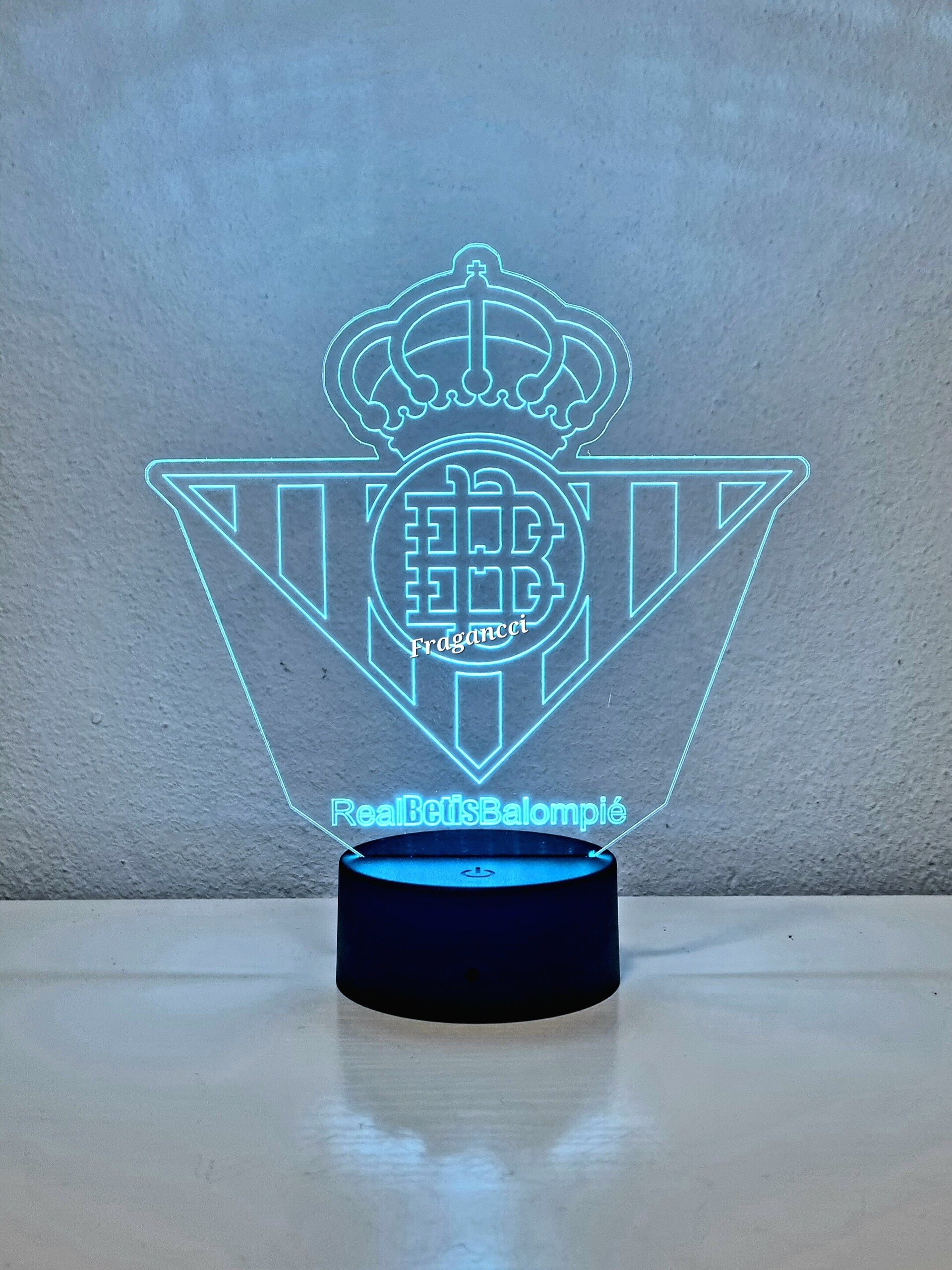 Lampara led 3d Escudo Futbol R Betis personalizable, Lámpara led sobremesa - 4