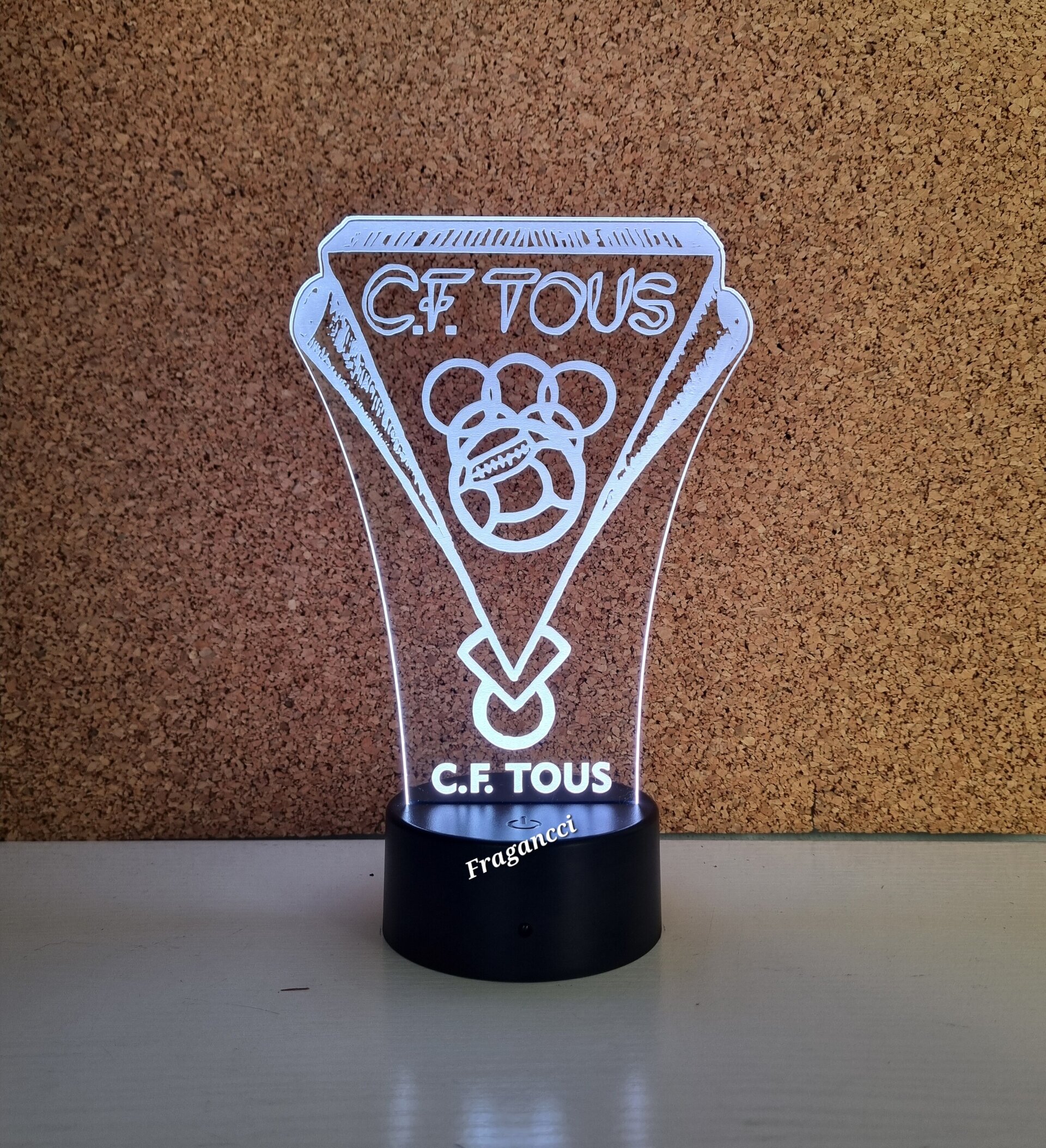 Lampara led 3d sobremesa con Escudo Futbol C.F. Tous personalizable - 5